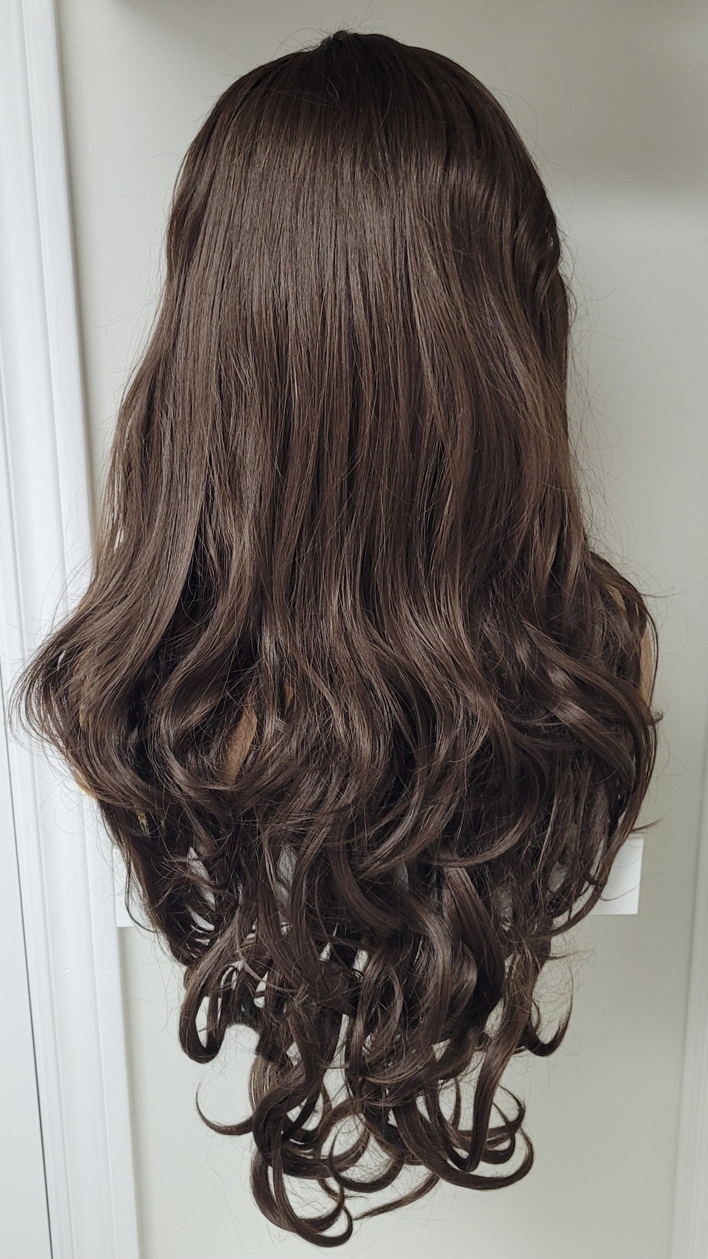 Sample Sale Synthetic Lace Front Wig 22" Loose Curl